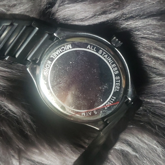 NIB Michael Kors Kerry Grey Crystal-set Dial Watch - Picture 10 of 11